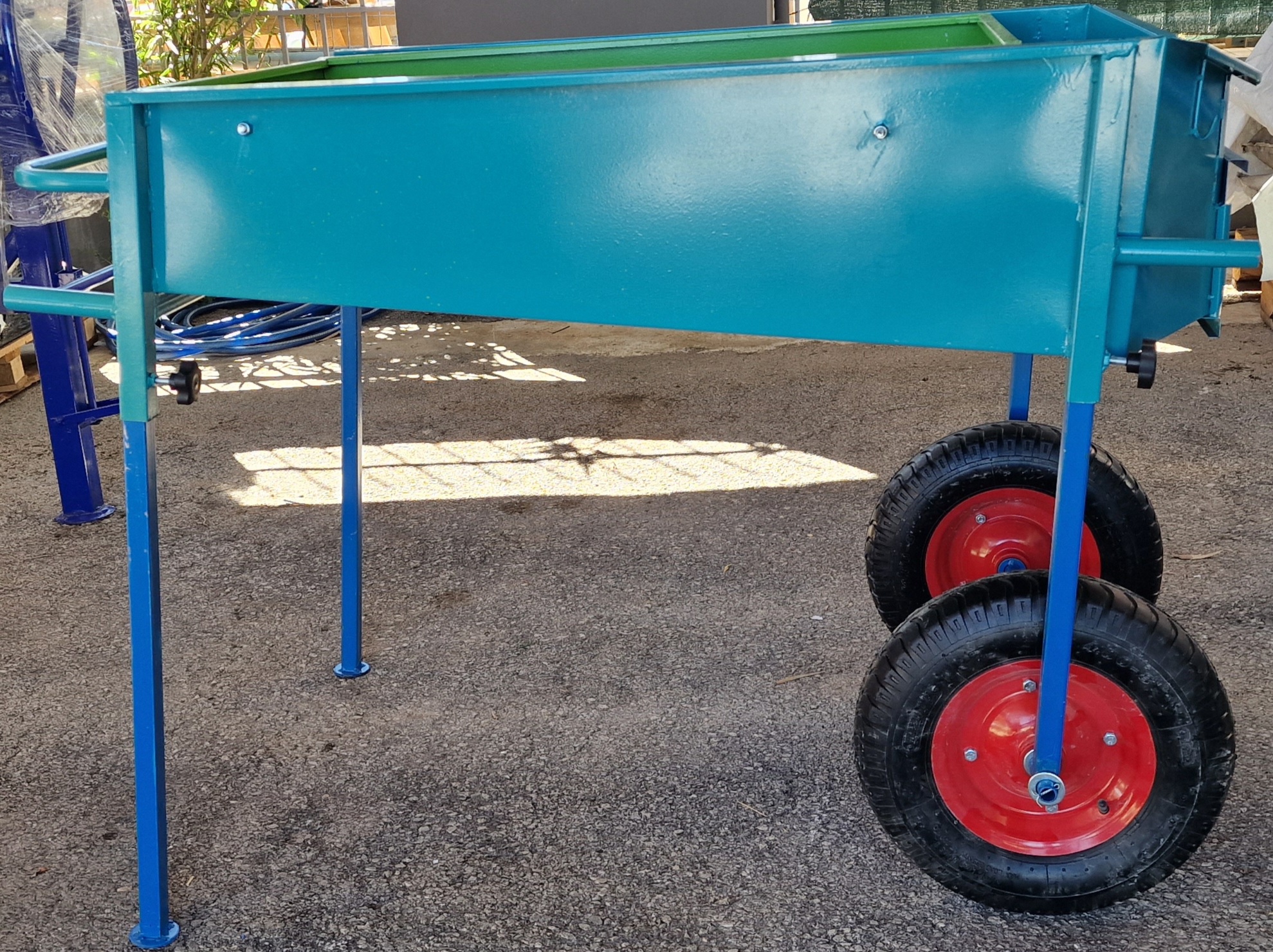 Dimopanas - ΚΟΣΚΙΝΟ ΕΛΙΑΣ ΚΟΥΝΙΣΤΟ ΜΕ ΜΙΑ Ή ΔΥΟ ΡΟΔΕΣ ΕΛΛΗΝΙΚΗΣ ΚΑΤΑΣΚΕΥΗΣ