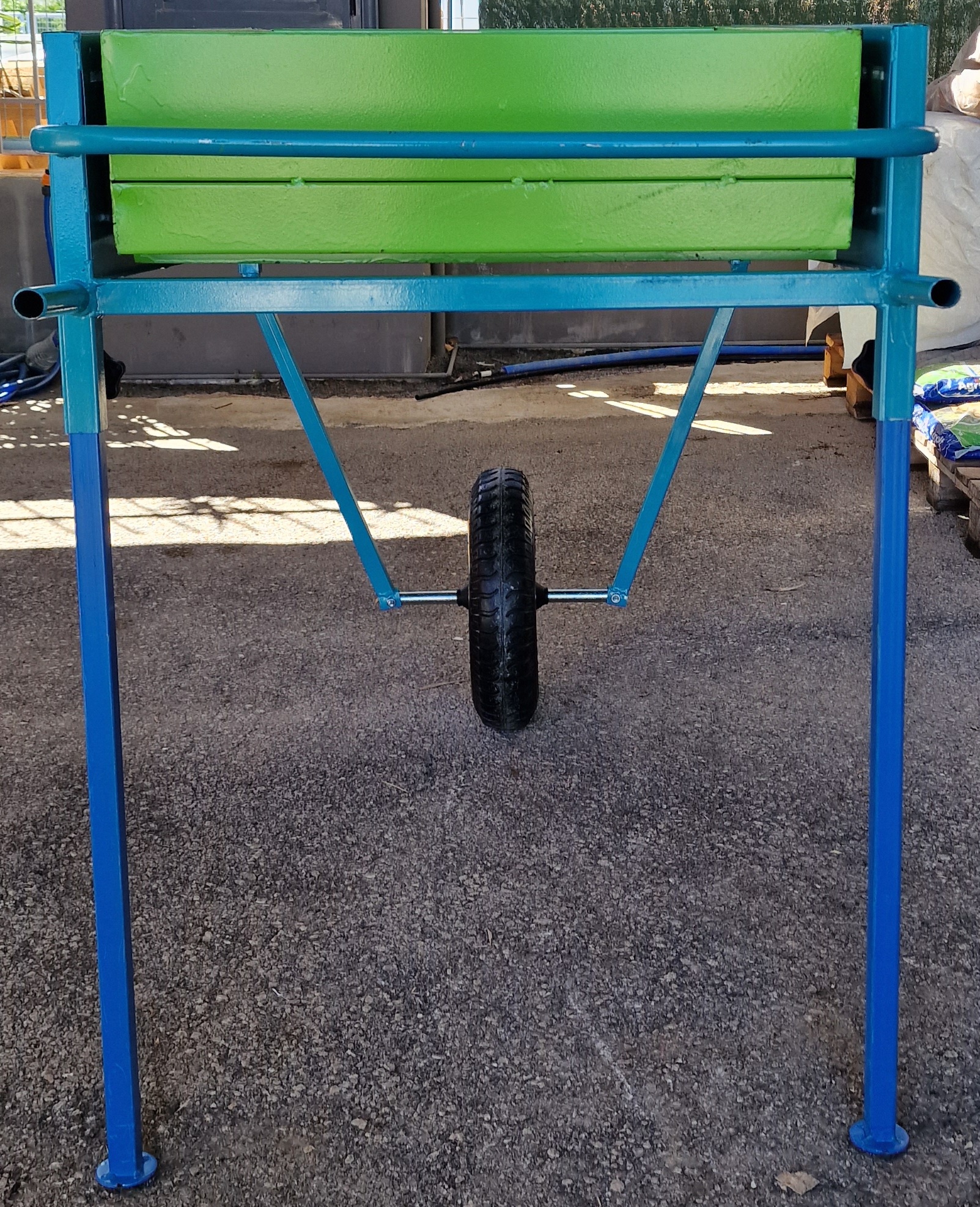 Dimopanas - ΚΟΣΚΙΝΟ ΕΛΙΑΣ ΚΟΥΝΙΣΤΟ ΜΕ ΜΙΑ Ή ΔΥΟ ΡΟΔΕΣ ΕΛΛΗΝΙΚΗΣ ΚΑΤΑΣΚΕΥΗΣ